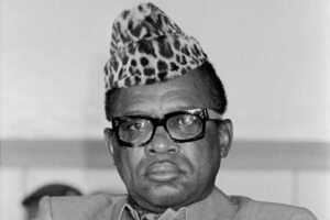 Afrique : Quid sur les relations entre Africains et Occidentaux, le feu Mobutu Sese Seko deuxième président de la RDC n'était-il pas un prophète mal compris? Celà fait plus de Vingt-six ans (26) jour pour jour quittait cette terre des hommes le feu Maréchal Mobutu Sese Seko, alors deuxième président de la RDC ( ex Zaïre). Après toutes ces année, l'homme noir se souviendrait de ses adresses du le haut de la tribune des Nations-Unies par rapport aux injustices de tout bord. Ces paroles étaient presque des révélations prophétiques, dont nous ressentons les effets aujourd'hui. À cette époque, personne ne prennait ces paroles en considération à telle enseigne qu'il sera considéré par les uns comme un perroquet.
